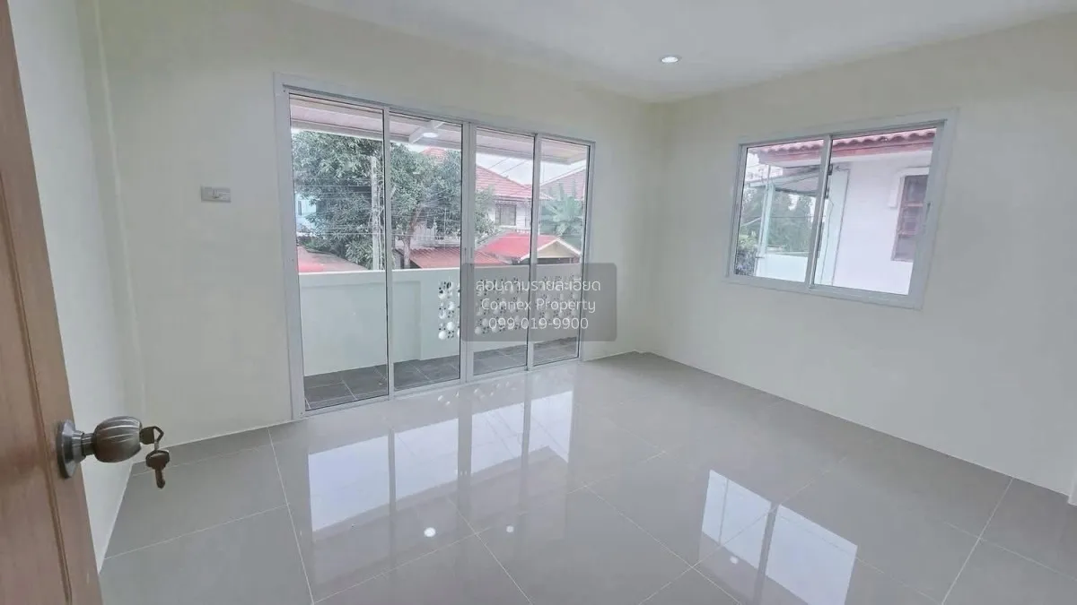 ขายทาวน์เฮ้าส์/ทาวน์โฮม  บ้านพระปิ่น 4 หน้ากว้าง รีโนเวทใหม่ หนอง