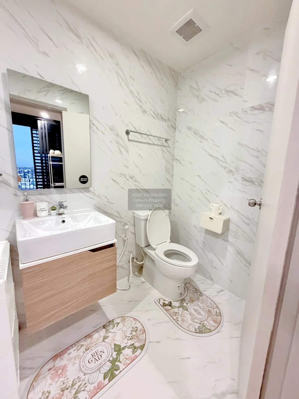 For Rent Condo , Ideo Mobi Sukhumvit Eastpoint , high floor , BTS