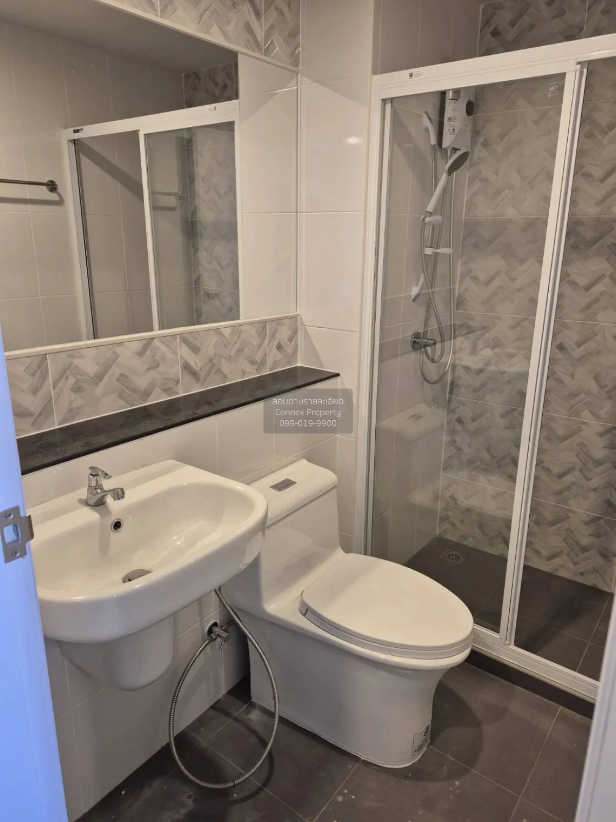 เช่าคอนโด  รีเจ้นท์ โฮม บางนา (โครงการใหม่) บางนา เขต บางนา กรุงเ