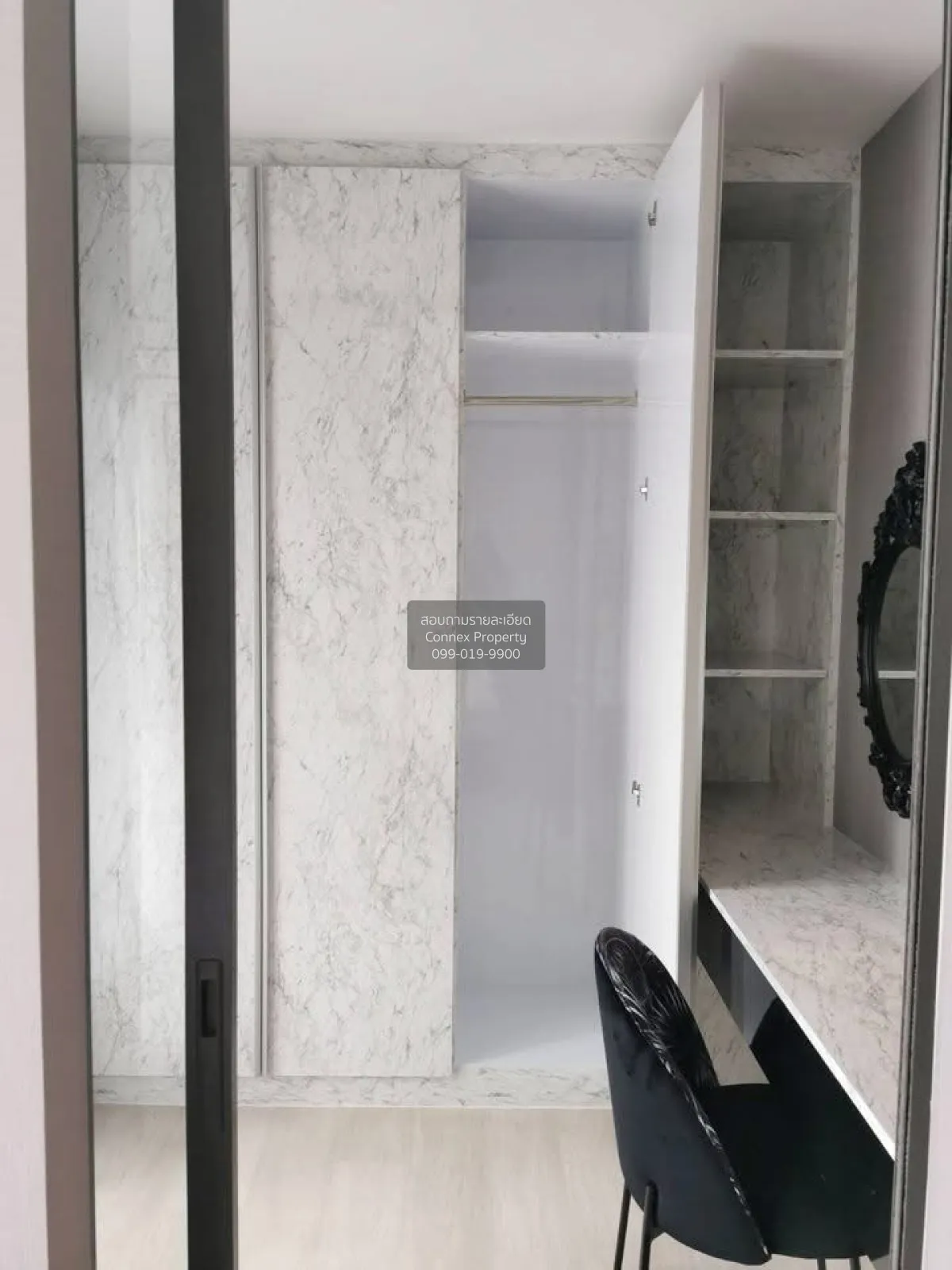 For Rent Condo , Life One Wireless , nice view , high floor , BTS