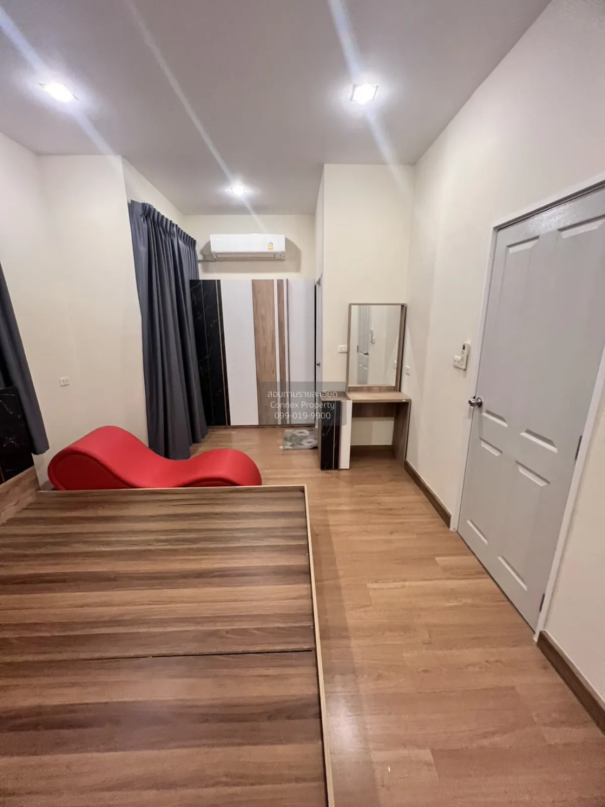 เช่าทาวน์เฮ้าส์/ทาวน์โฮม  โกลเด้น ทาวน์ บางแค ห้องมุม MRT-หลักสอง