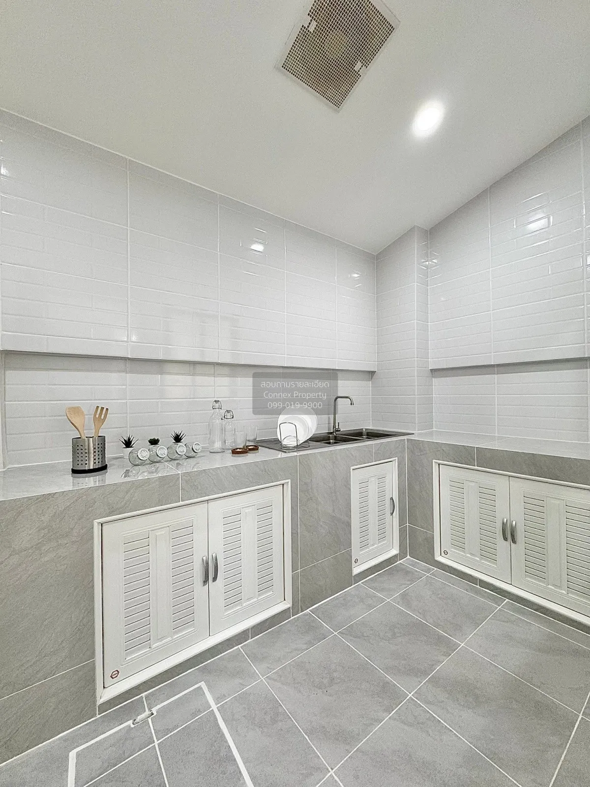 ขายทาวน์เฮ้าส์/ทาวน์โฮม  ศิริวรรณ-ชวนชม บางกรวย-ไทรน้อย รีโนเวทให