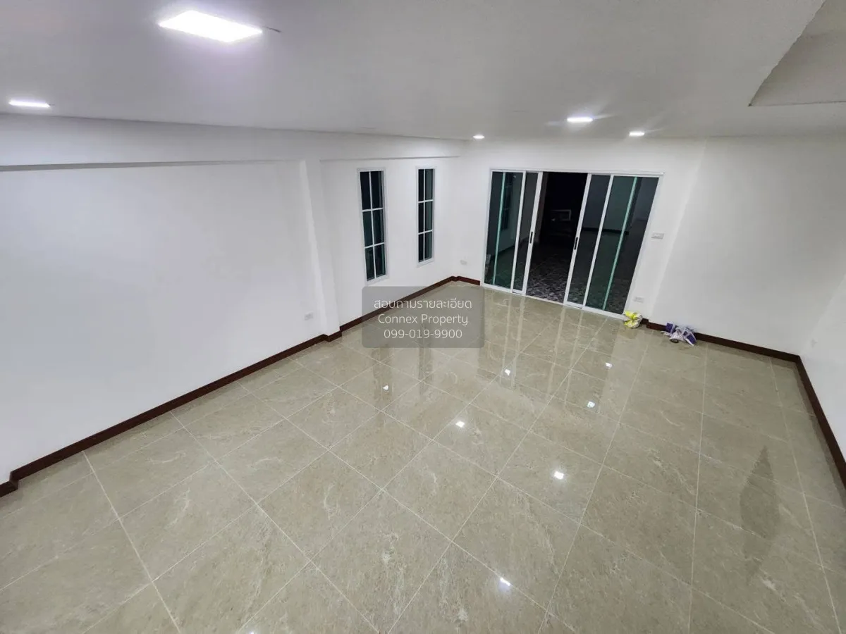 ขายทาวน์เฮ้าส์/ทาวน์โฮม  มินสาคร ลาดพร้าว 130 รีโนเวทใหม่ คลองจั่