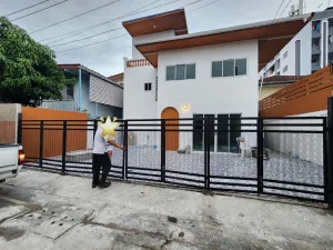 ขายหมู่บ้านมินสาคร ลาดพร้าว 130 รีโนเวทใหม่ คลองจั่น เขต บางกะปิ กรุงเทพ CX-145975