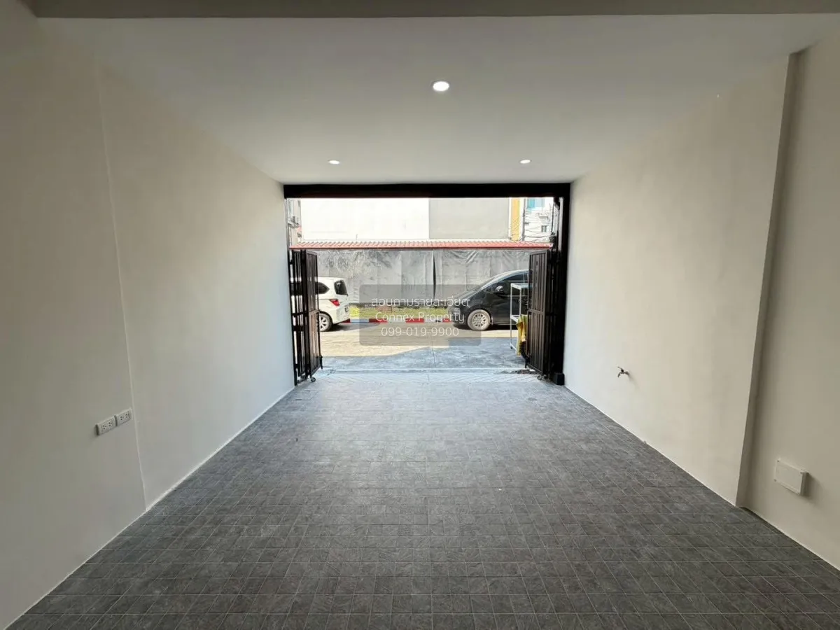 For Sale Townhouse/Townhome  , SIXNATURE WATCHARAPOL , newly reno 4