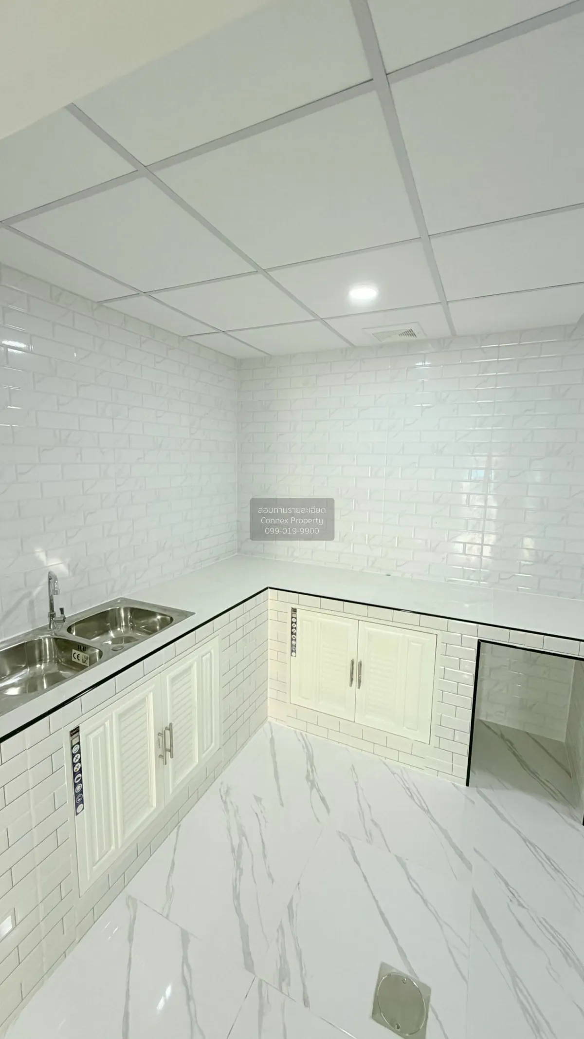 For Sale Townhouse/Townhome  , Uthong Place 2 , Khu Khot , Lam Lu 4