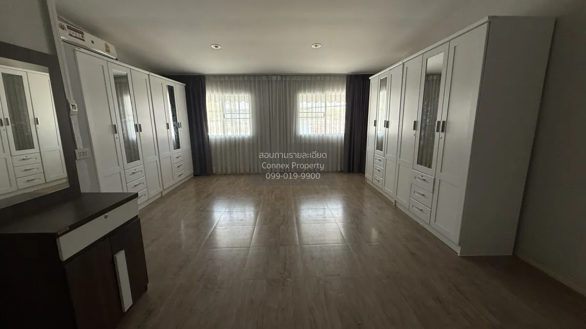 For Sale Townhouse/Townhome  , Burapha Villa , Chimphli , Taling 