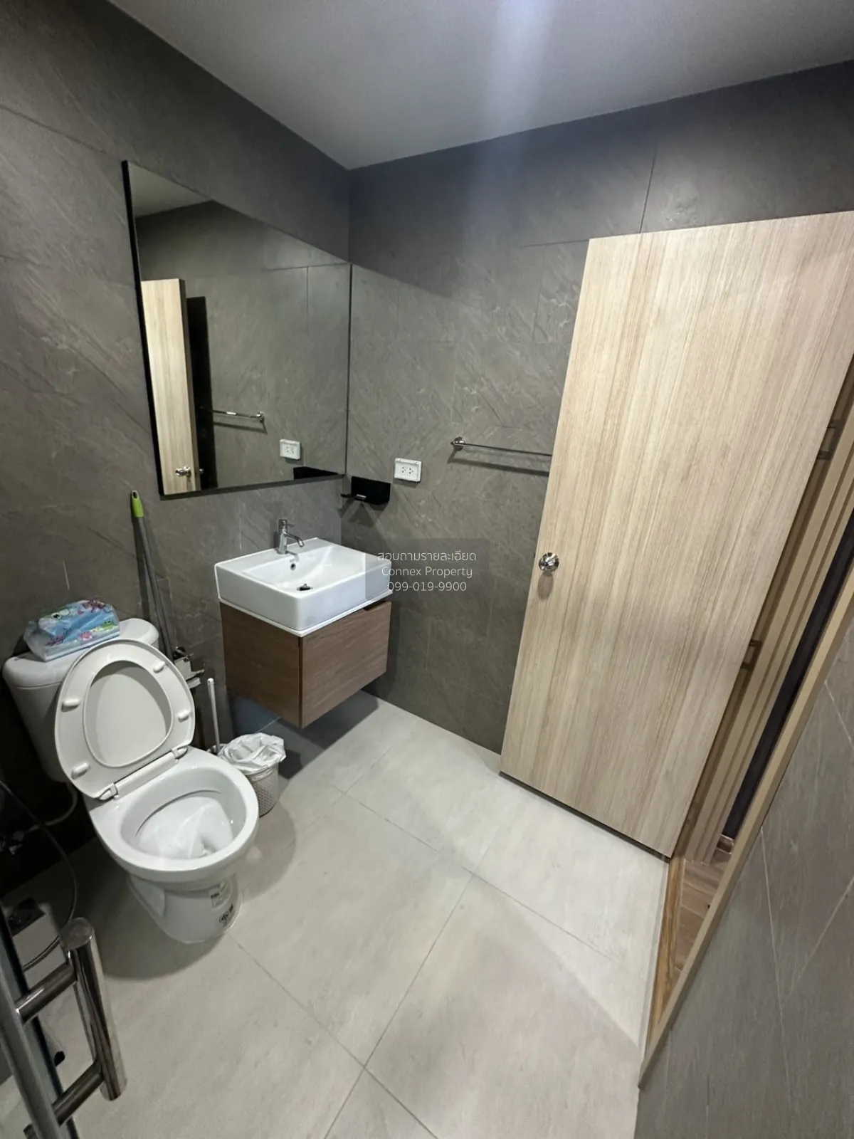 เช่าคอนโด  เดอะ ลิฟวิ่น เพชรเกษม MRT-ภาษีเจริญ บางหว้า เขต ภาษีเจ