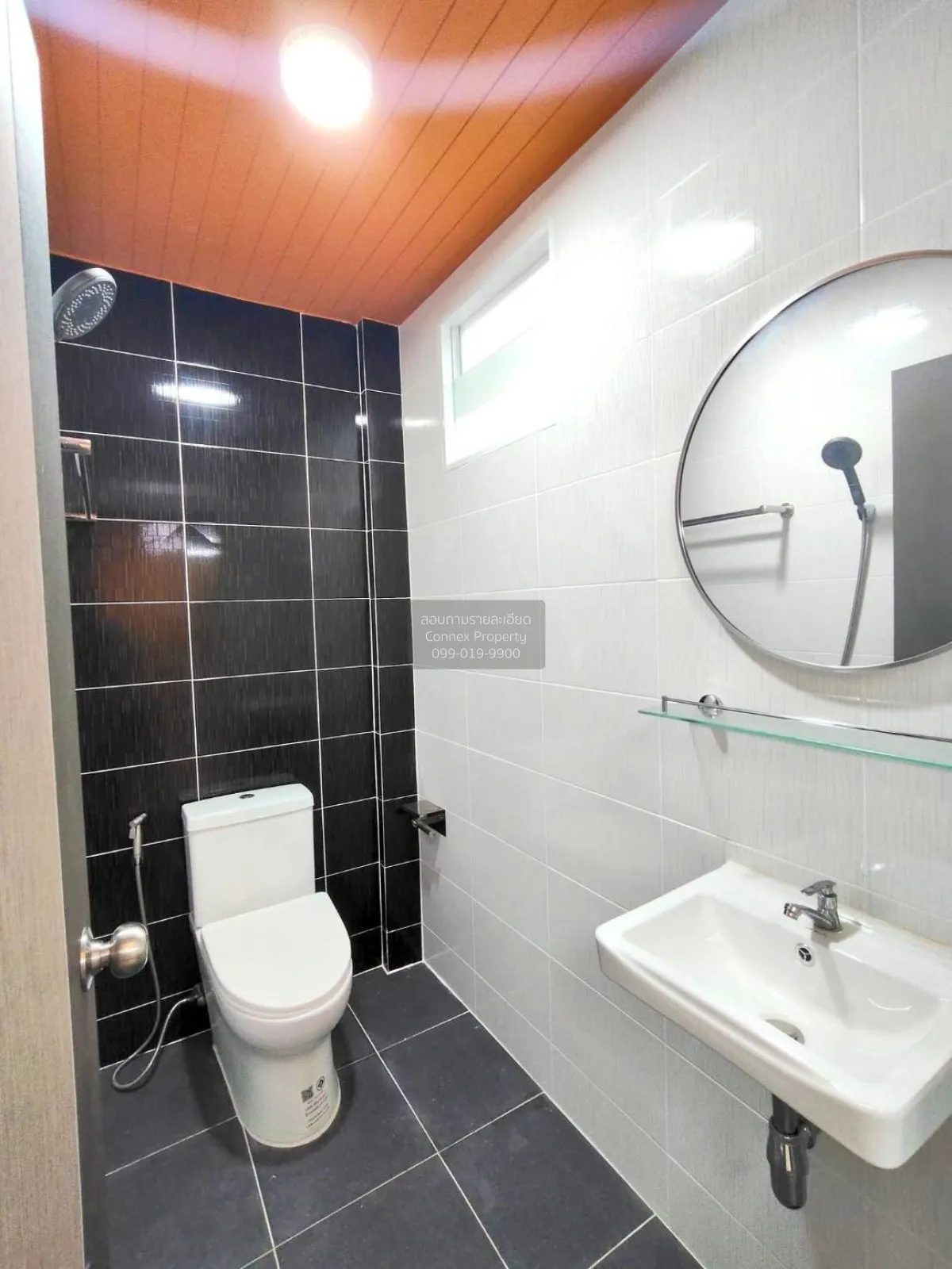 ขายทาวน์เฮ้าส์/ทาวน์โฮม  บ้านธารารินทร์ คลอง 2 หน้ากว้าง รีโนเวทใ