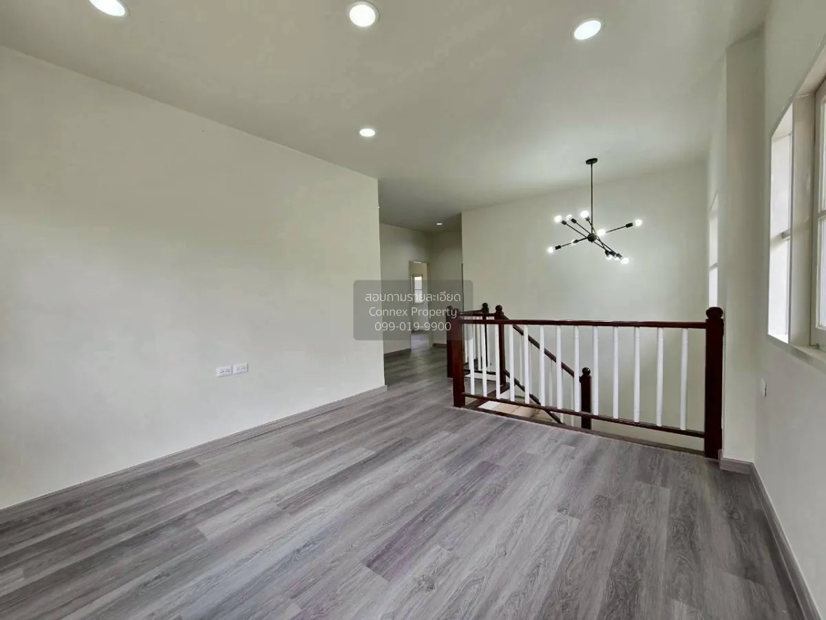 For Sale House , Setthasiri Ramintra , corner unit , wide frontag