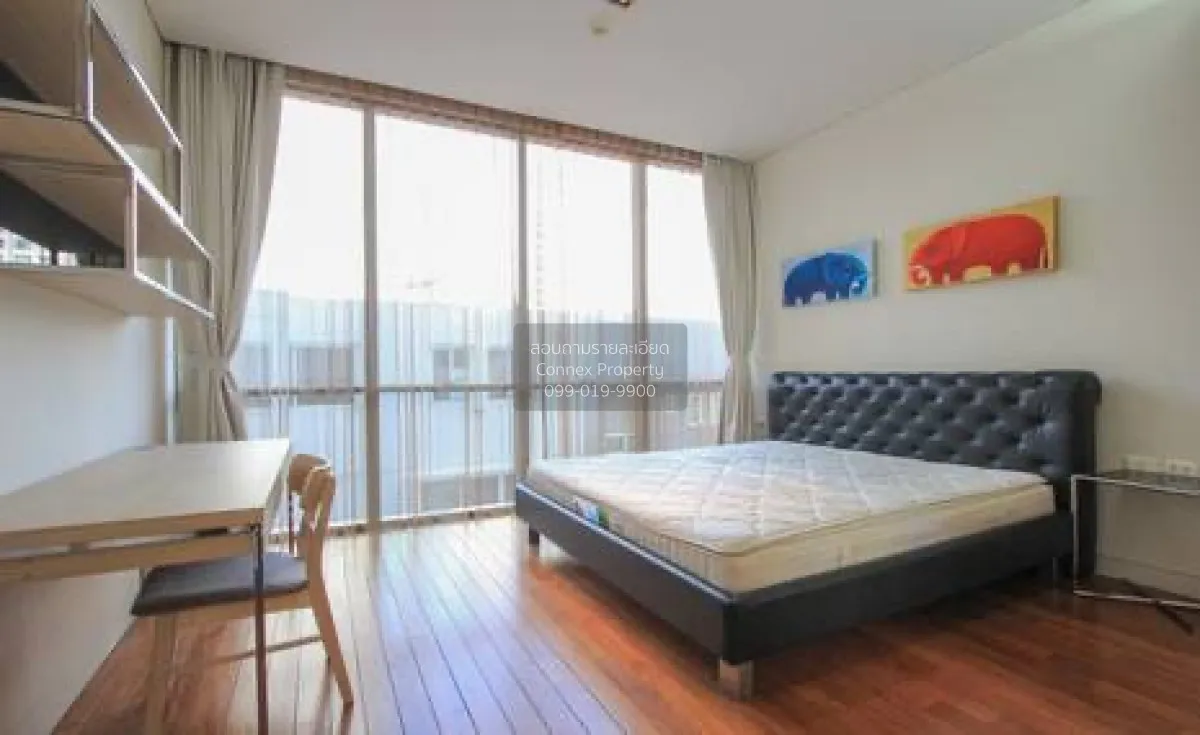 For Rent Condo , Domus , corner unit , wide frontage , BTS-Asok ,