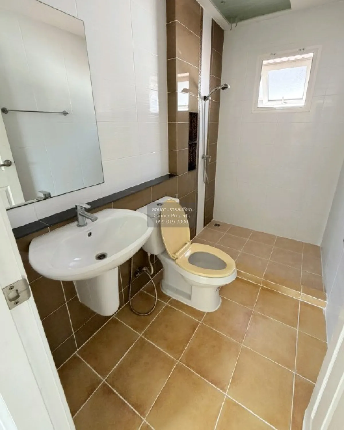 For Sale House , Golden Village Onnut-Pattanakarn , ARL-Ban Thap 