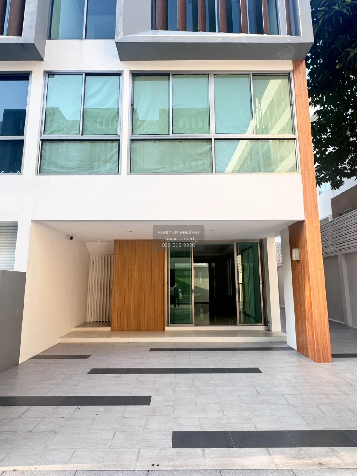 For Sale Townhouse/Townhome  , Qualitia Sukhumvit 62 , corner uni 1