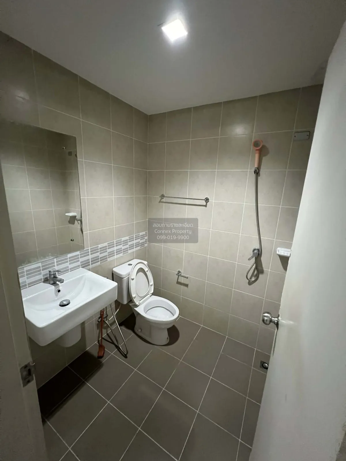 ขายทาวน์เฮ้าส์/ทาวน์โฮม  ฮาบิทาวน์ เนสท์ ท่าข้าม – พระราม 2 หน้าก