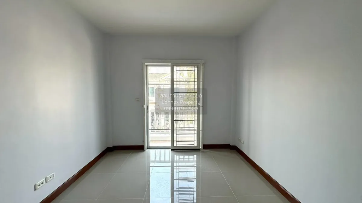 For Sale Townhouse/Townhome  , The Villa Rattanathibet , corner u