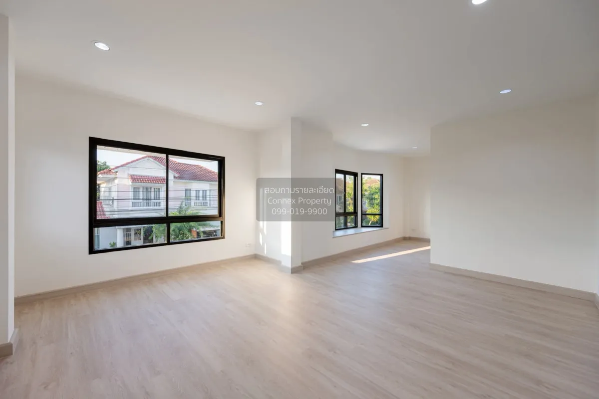 For Sale House , Perfect Place Rattanathibet , Sai Ma , Mueang No