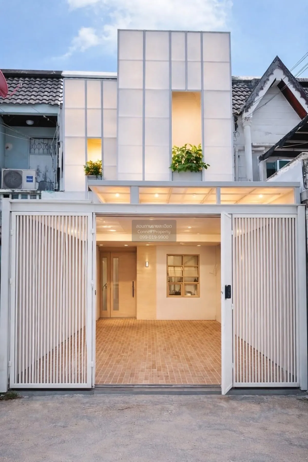 For Sale Townhouse/Townhome  , Baan U Charoen Lat Phrao 101 , new 1