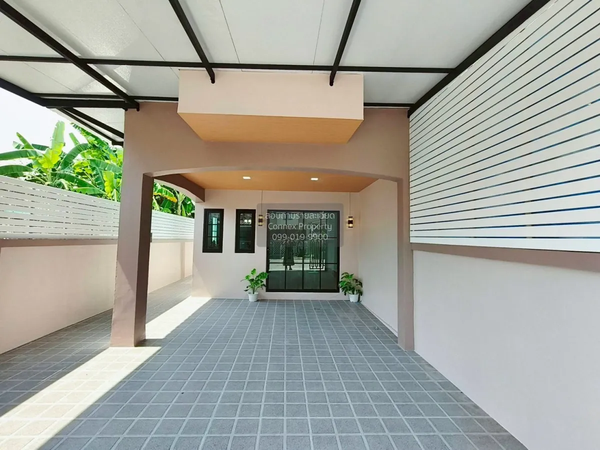 For Sale Townhouse/Townhome  , K.C. Ramintra 8 , corner unit , ne 2