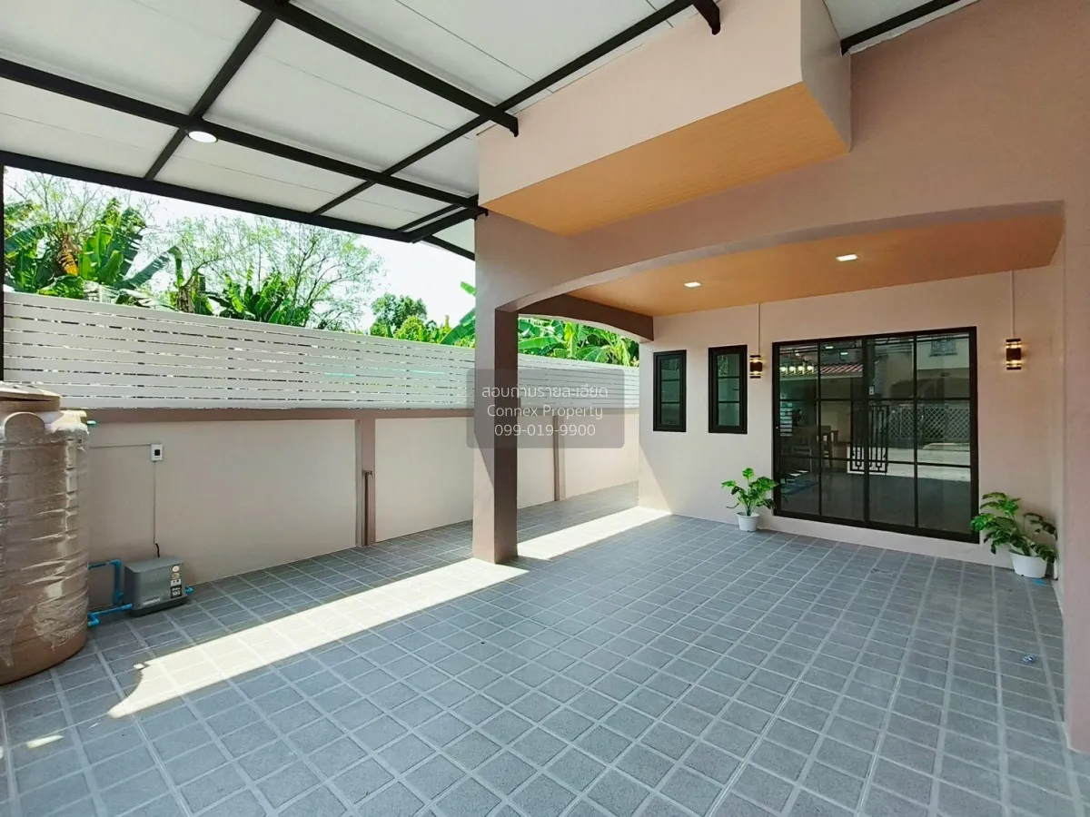 For Sale Townhouse/Townhome  , K.C. Ramintra 8 , corner unit , ne 3