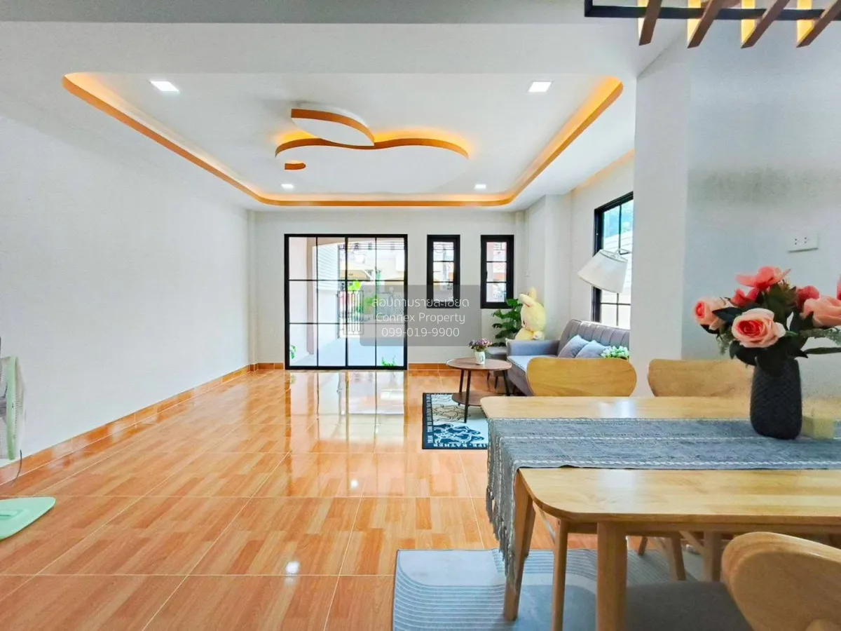 For Sale Townhouse/Townhome  , K.C. Ramintra 8 , corner unit , ne