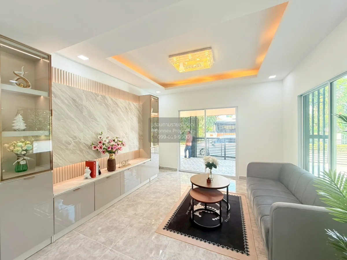 For Sale House , Perfect Park Kheha Romklao 64 , wide frontage , 