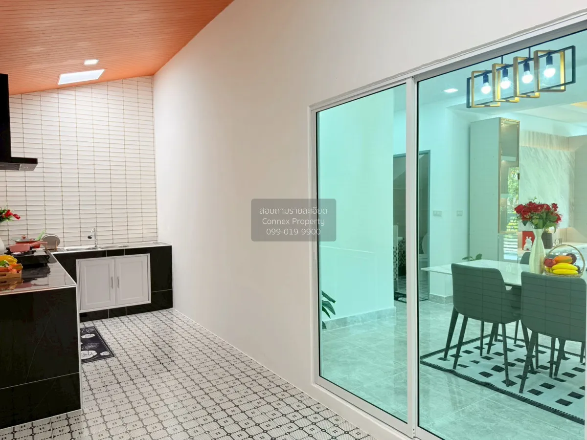 For Sale House , Perfect Park Kheha Romklao 64 , wide frontage , 