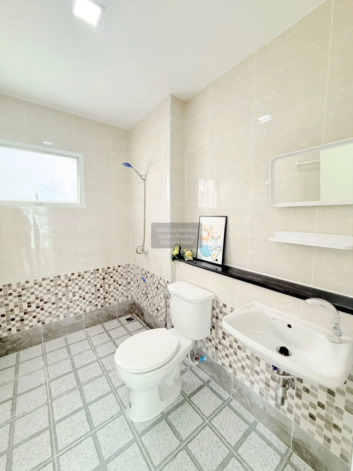 For Sale House , Perfect Park Kheha Romklao 64 , wide frontage , 