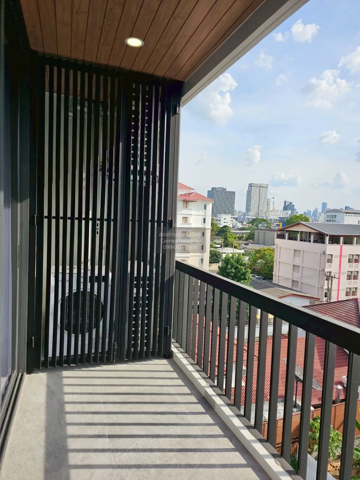 เช่าคอนโด  อารีเทียร์ เพนท์เฮ้าส์ แอท อารีย์ BTS-อารีย์ สามเสนใน 