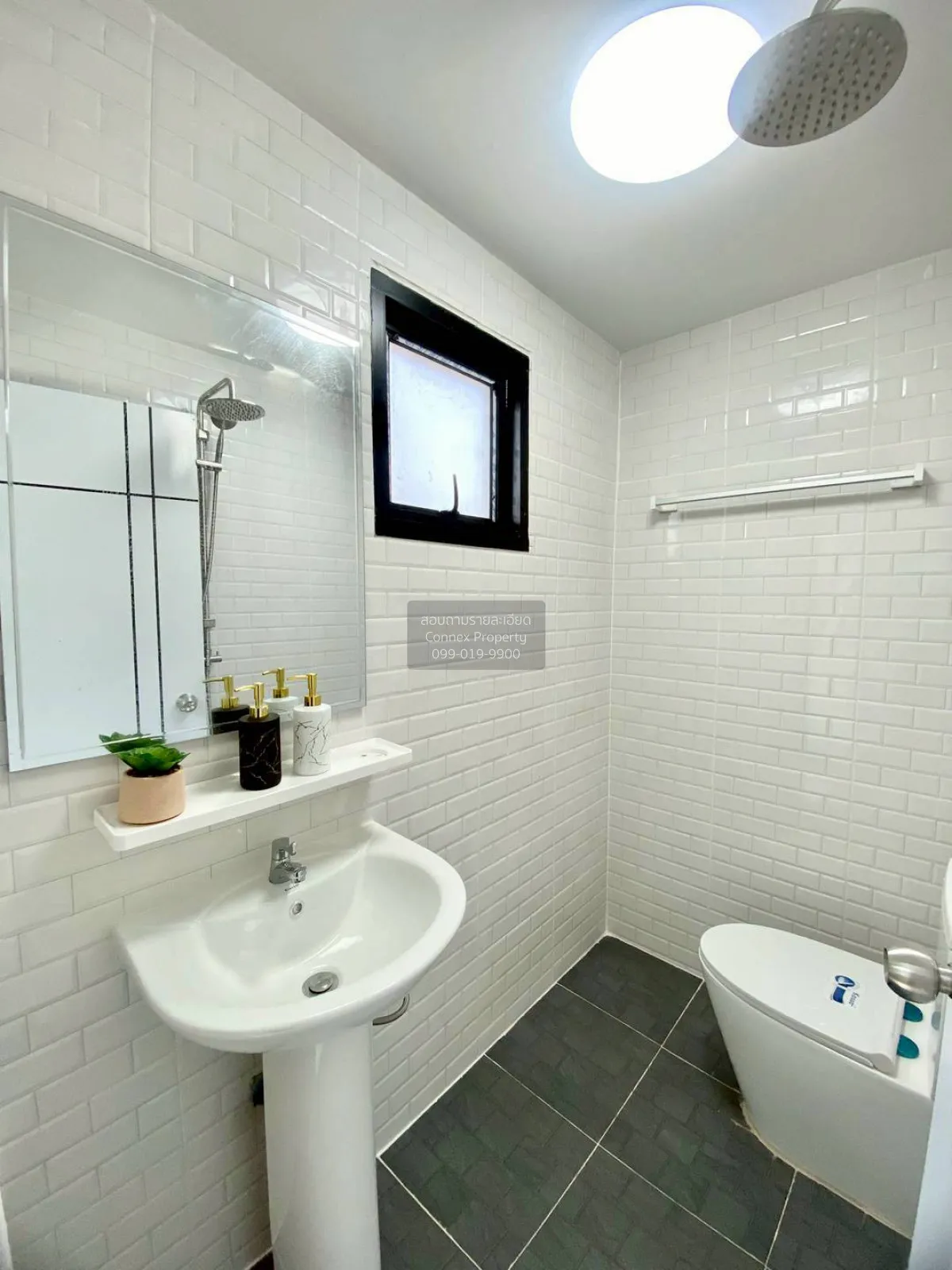 ขายทาวน์เฮ้าส์/ทาวน์โฮม  บ้านบัวหลวง รีโนเวทใหม่ บางกระสอ เมืองนน