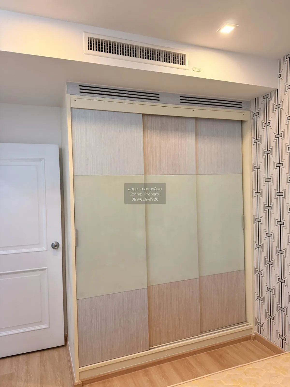 ขายคอนโด  โนเบิล รีเฟลกซ์ ห้องมุม หน้ากว้าง BTS-อารีย์ สามเสนใน เ