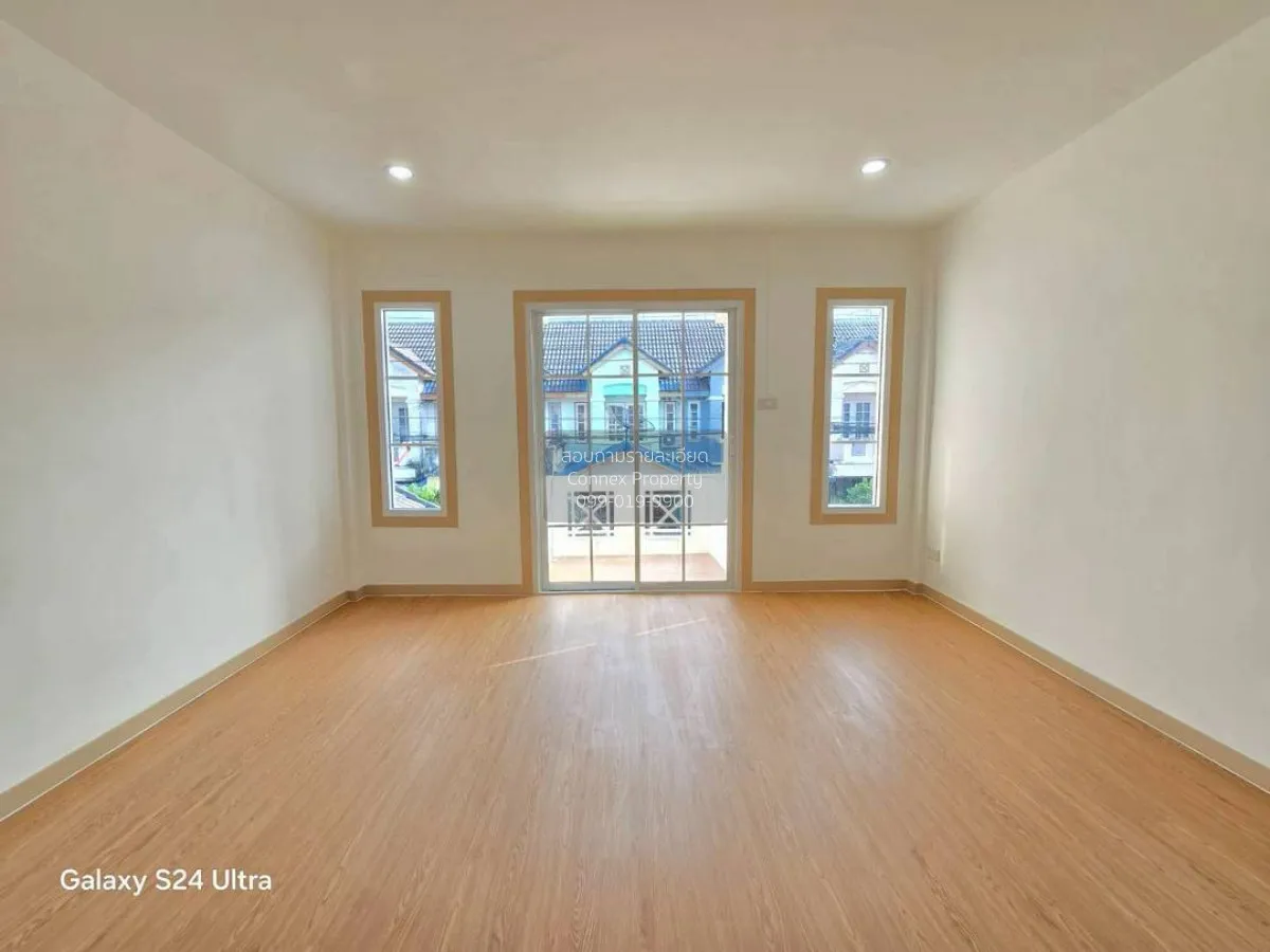 ขายทาวน์เฮ้าส์/ทาวน์โฮม  บ้านลุมพินี บางบัวทอง รีโนเวทใหม่ MRT-คล