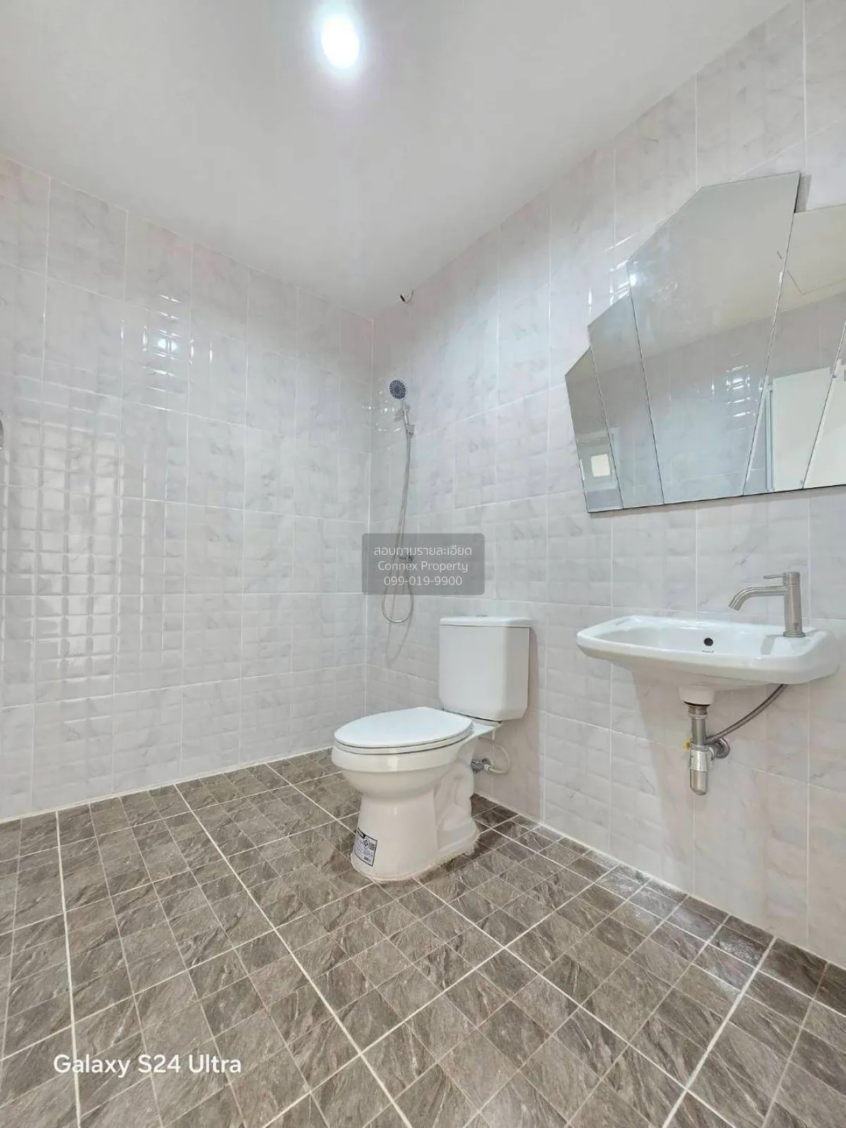 ขายทาวน์เฮ้าส์/ทาวน์โฮม  บ้านลุมพินี บางบัวทอง รีโนเวทใหม่ MRT-คล