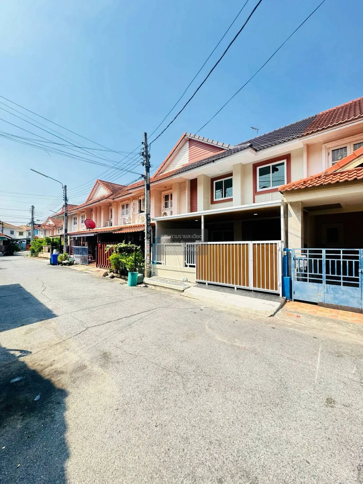 For Sale Townhouse/Townhome  , Baan Pruksa 21 Bang Yai , wide fro 2