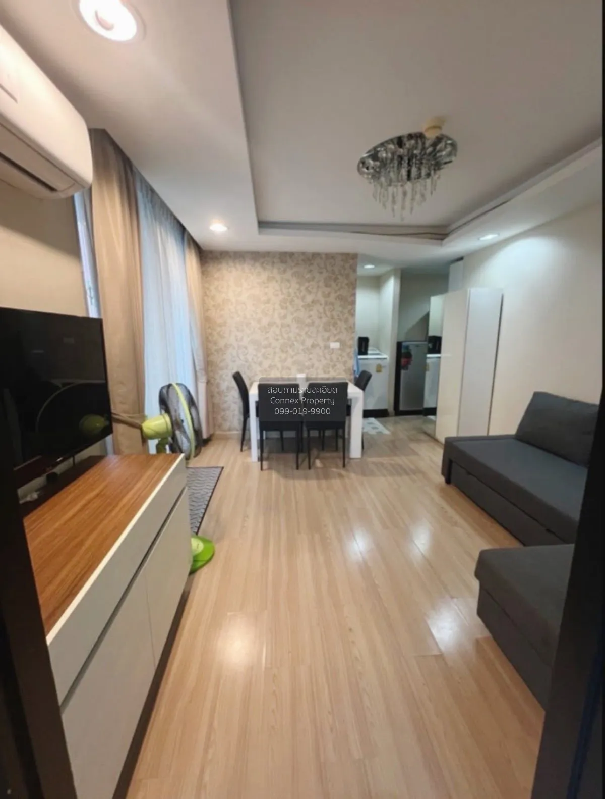 For Sale Condo , The Kris Ratchada 17 , corner unit , MRT-Sutthis 4