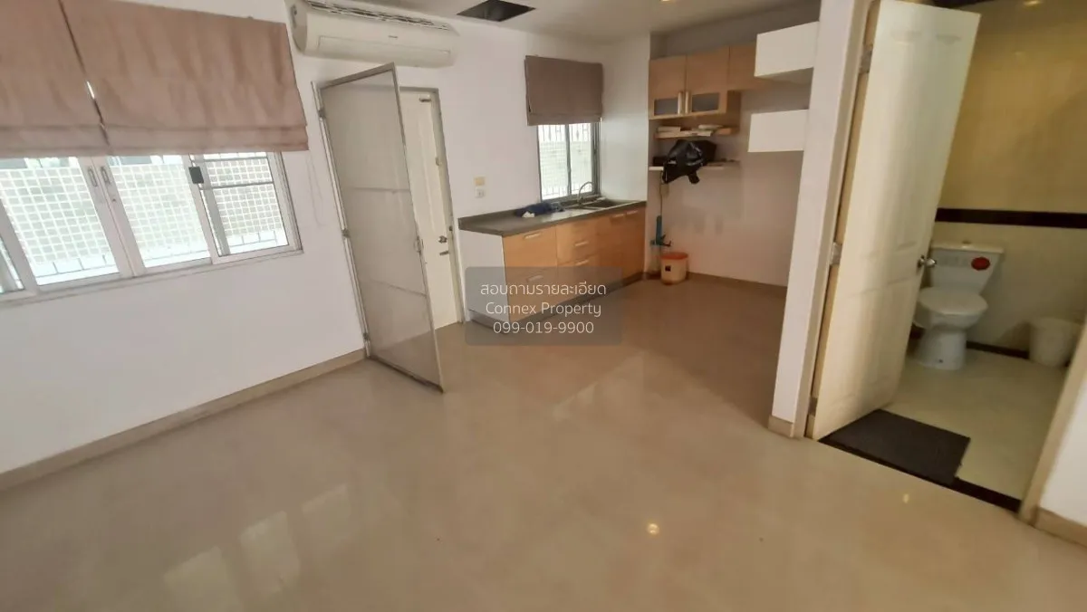 ขายทาวน์เฮ้าส์/ทาวน์โฮม  บ้านกลางเมือง บริติช ทาวน์ ศรีนครินทร์ M