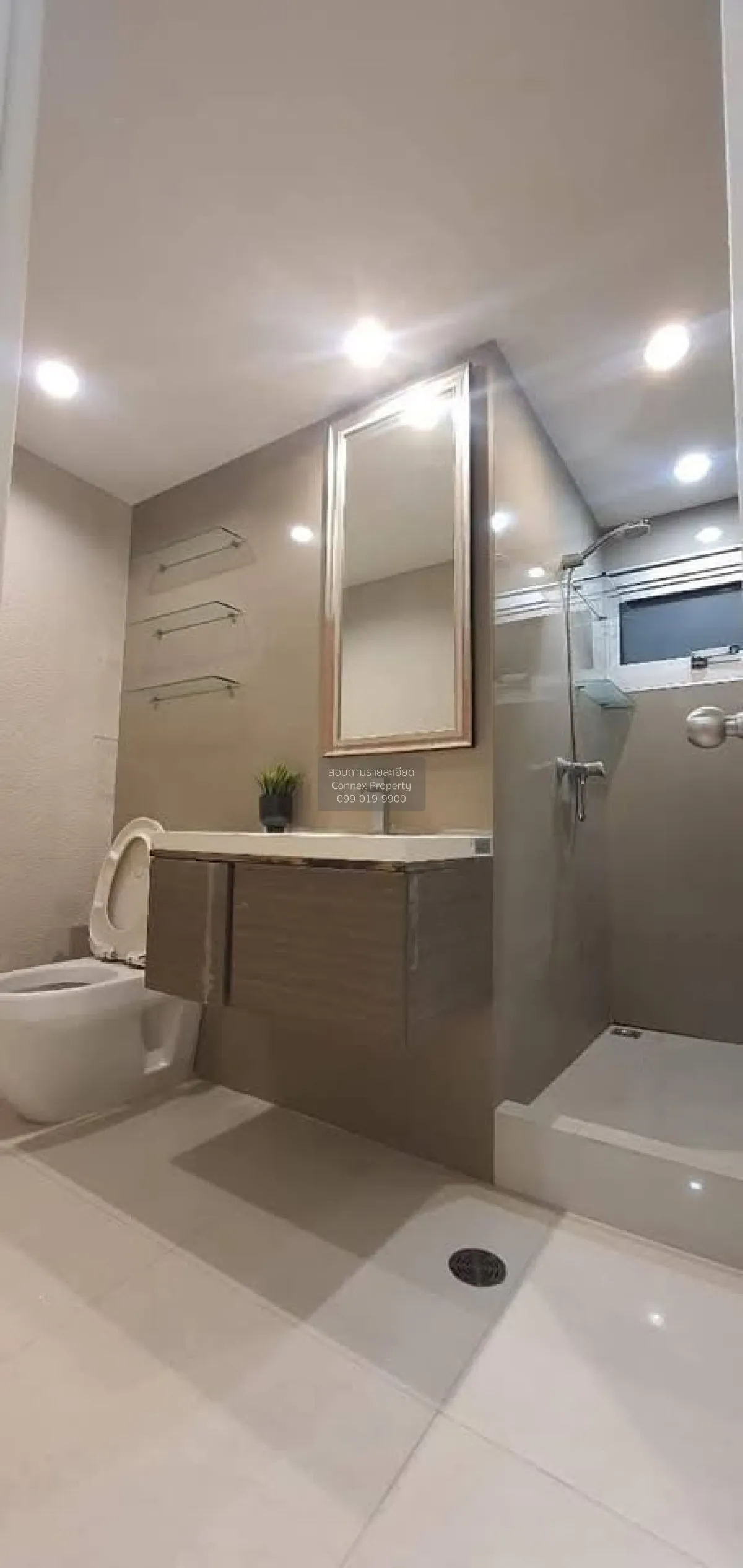 For Rent Condo , Lakeview Condominiums Geneva , newly renovated ,