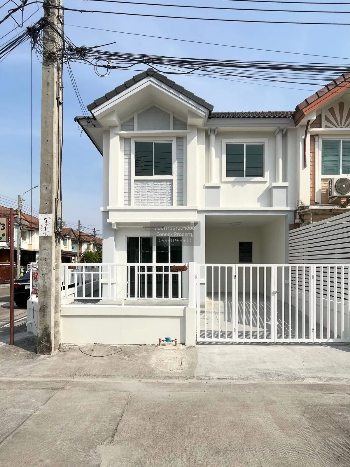 For Sale Pruksa Ville 17 Phuttha Bucha 36 , corner unit , Bang Mo 1