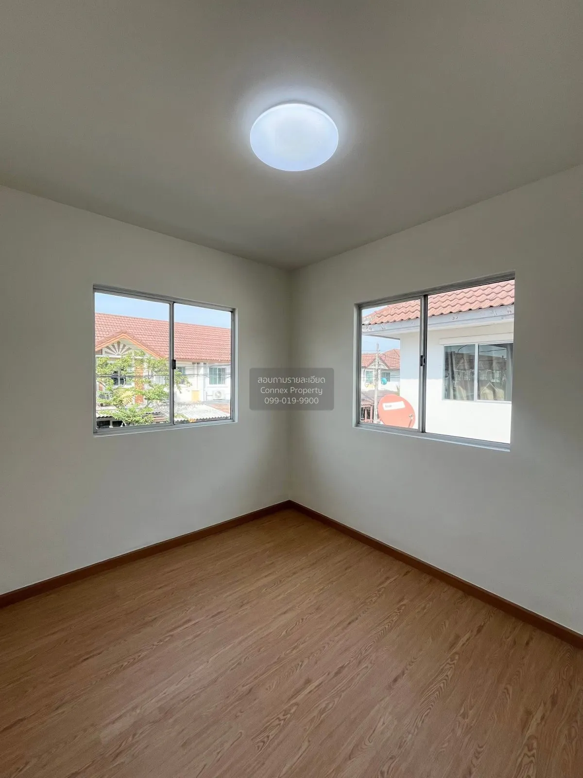 For Sale Pruksa Ville 17 Phuttha Bucha 36 , corner unit , Bang Mo