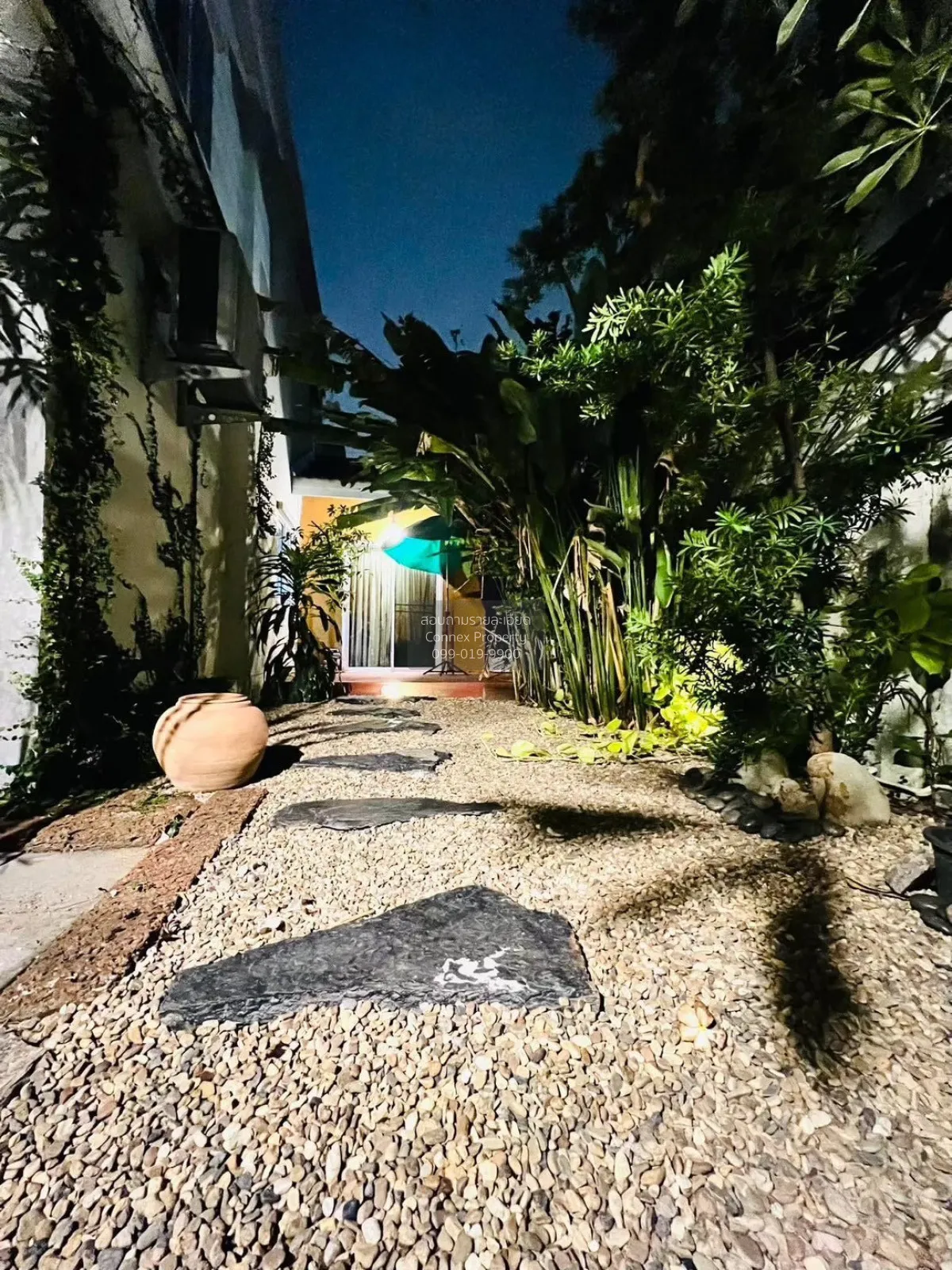 ขายทาวน์เฮ้าส์/ทาวน์โฮม  ดิ เอ็กซ์คลูซีฟ นวลจันทร์ - รามอินทรา MR