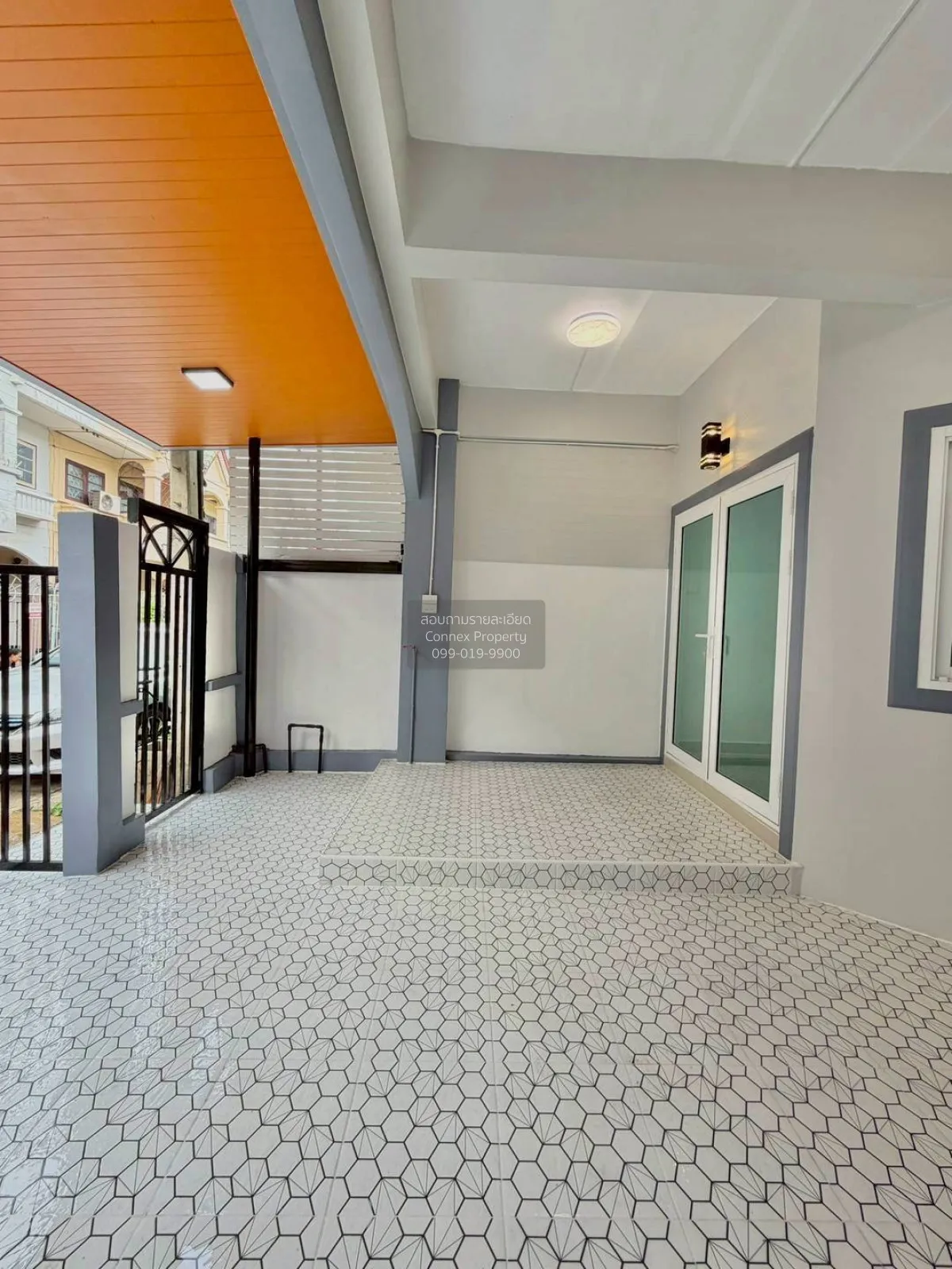 ขายทาวน์เฮ้าส์/ทาวน์โฮม  บัวทองธานี หน้ากว้าง รีโนเวทใหม่ บางบัวท 3