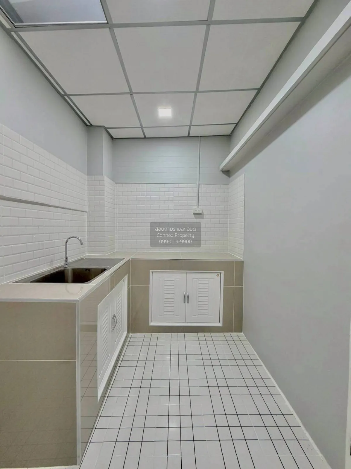 ขายทาวน์เฮ้าส์/ทาวน์โฮม  บัวทองธานี หน้ากว้าง รีโนเวทใหม่ บางบัวท