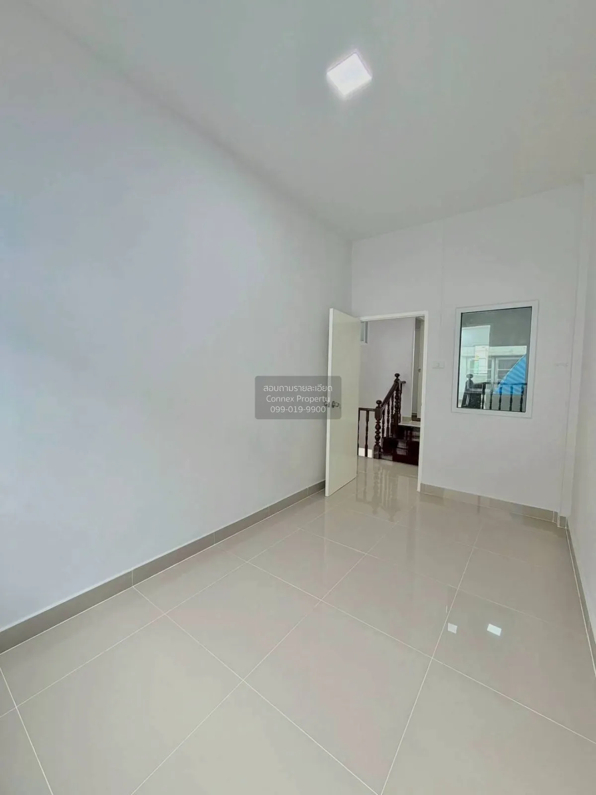 ขายทาวน์เฮ้าส์/ทาวน์โฮม  บัวทองธานี หน้ากว้าง รีโนเวทใหม่ บางบัวท