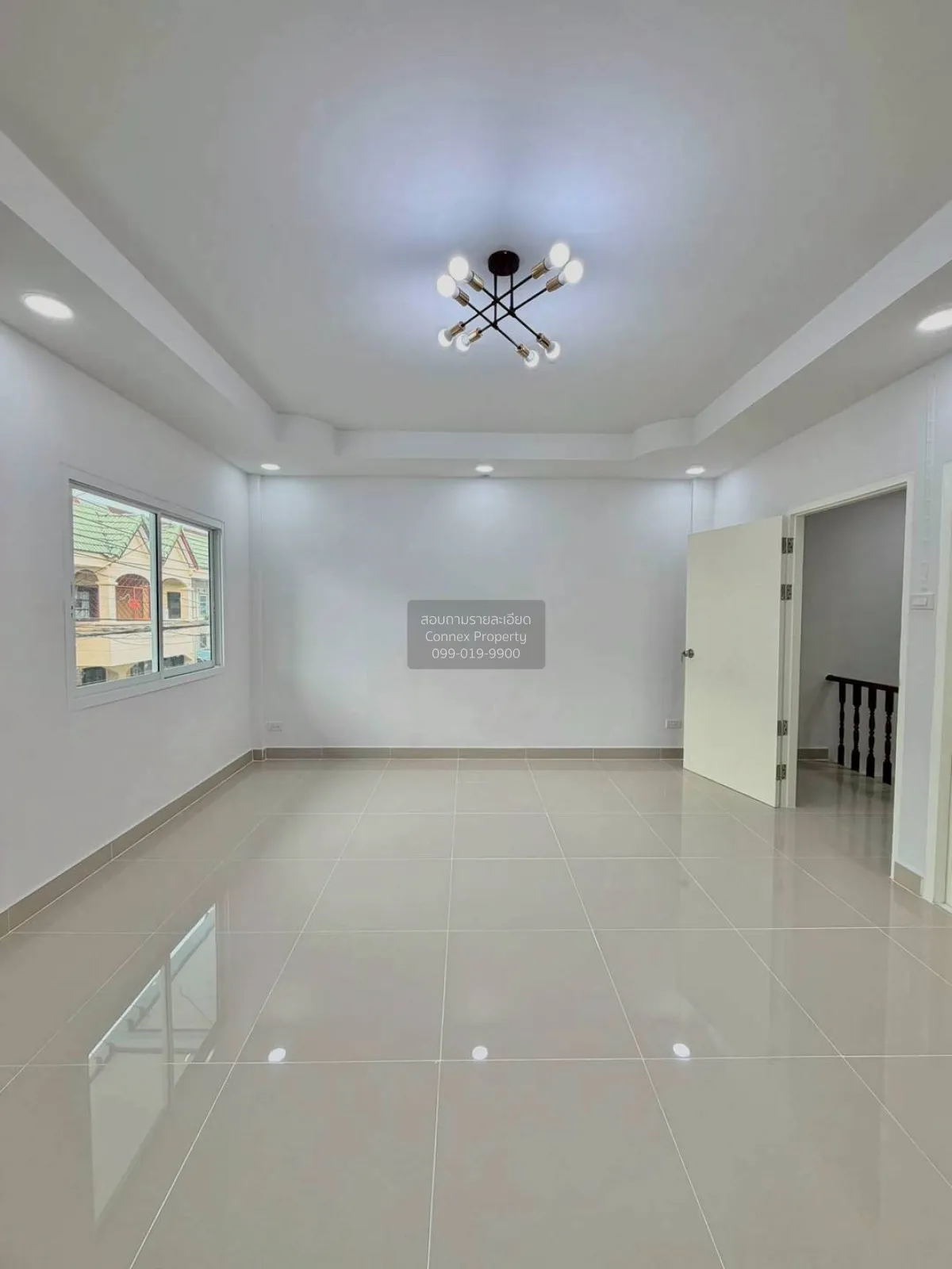 ขายทาวน์เฮ้าส์/ทาวน์โฮม  บัวทองธานี หน้ากว้าง รีโนเวทใหม่ บางบัวท