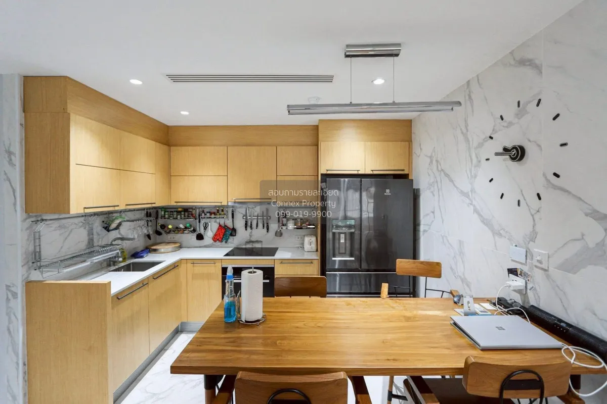 For Sale Condo , Baan Thanon Sarasin , newly renovated , BTS-Ratc 2
