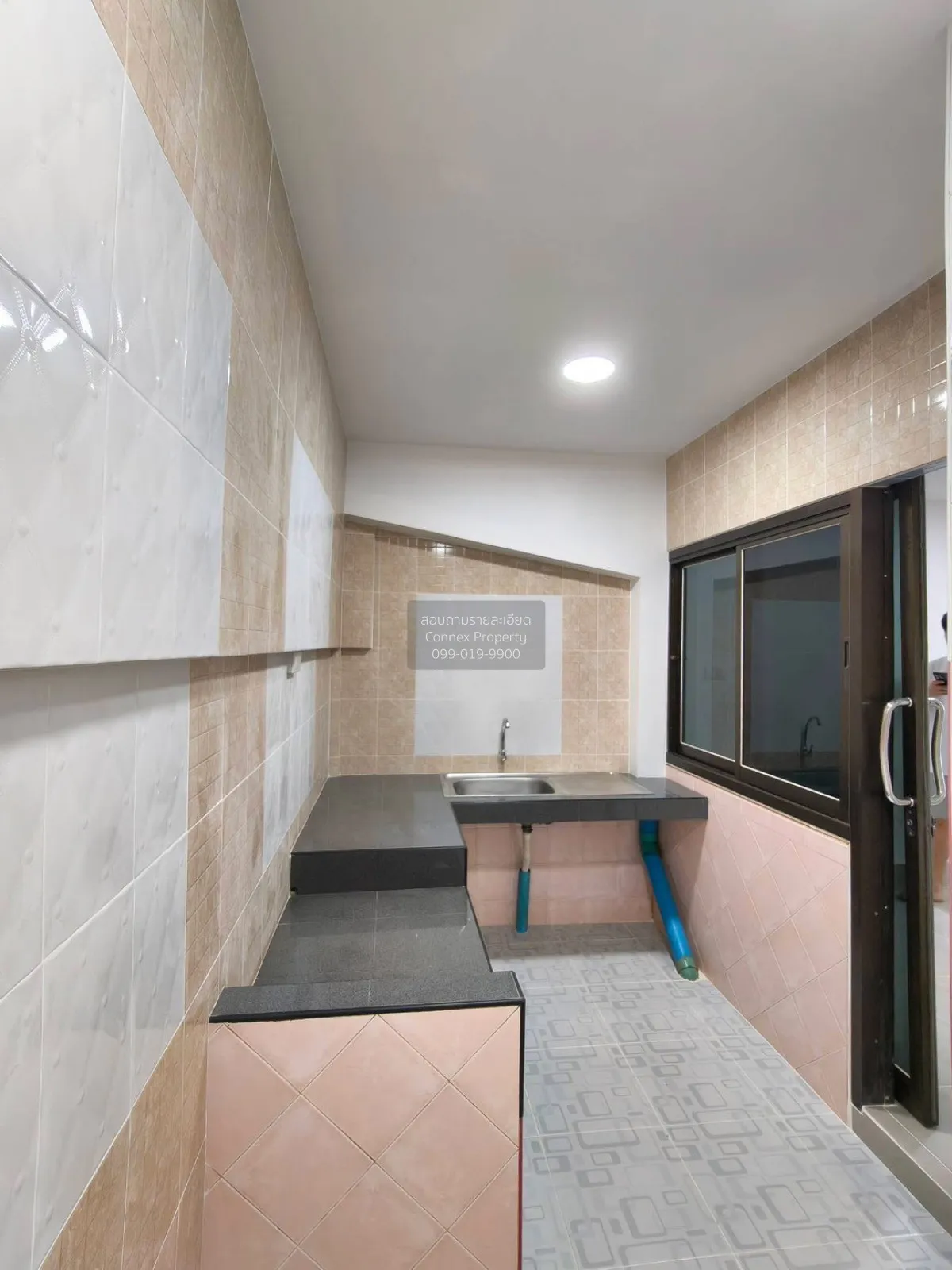 ขายทาวน์เฮ้าส์/ทาวน์โฮม  บ้านนครทอง ปาร์ควิว 3 รีโนเวทใหม่ บางบัว