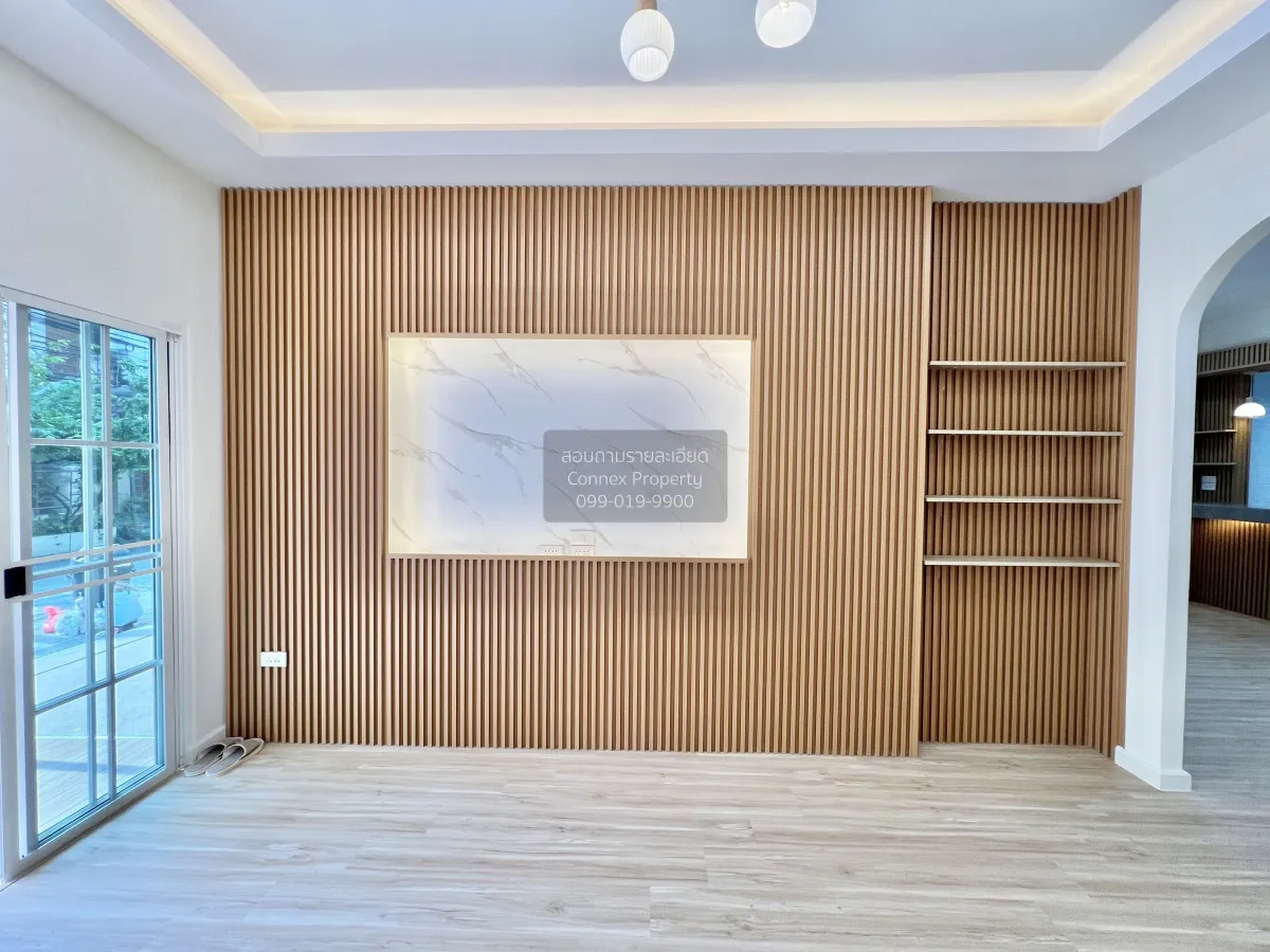 For Sale Townhome ,Soi Nuanchan 56 Yaek 7 , newly renovated , Nua