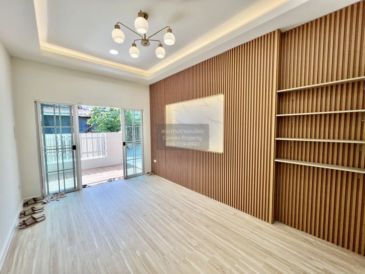 For Sale Townhome ,Soi Nuanchan 56 Yaek 7 , newly renovated , Nua