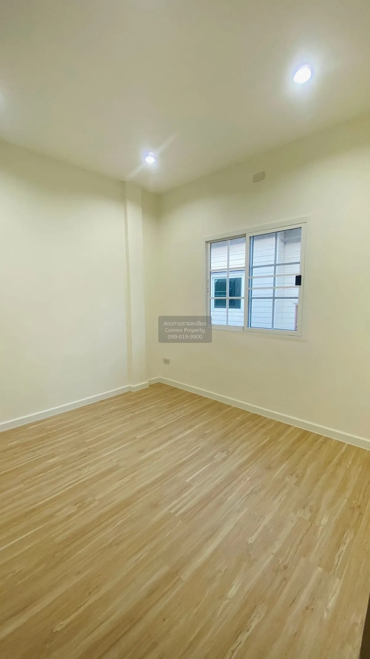 For Sale Townhome ,Soi Nuanchan 56 Yaek 7 , newly renovated , Nua