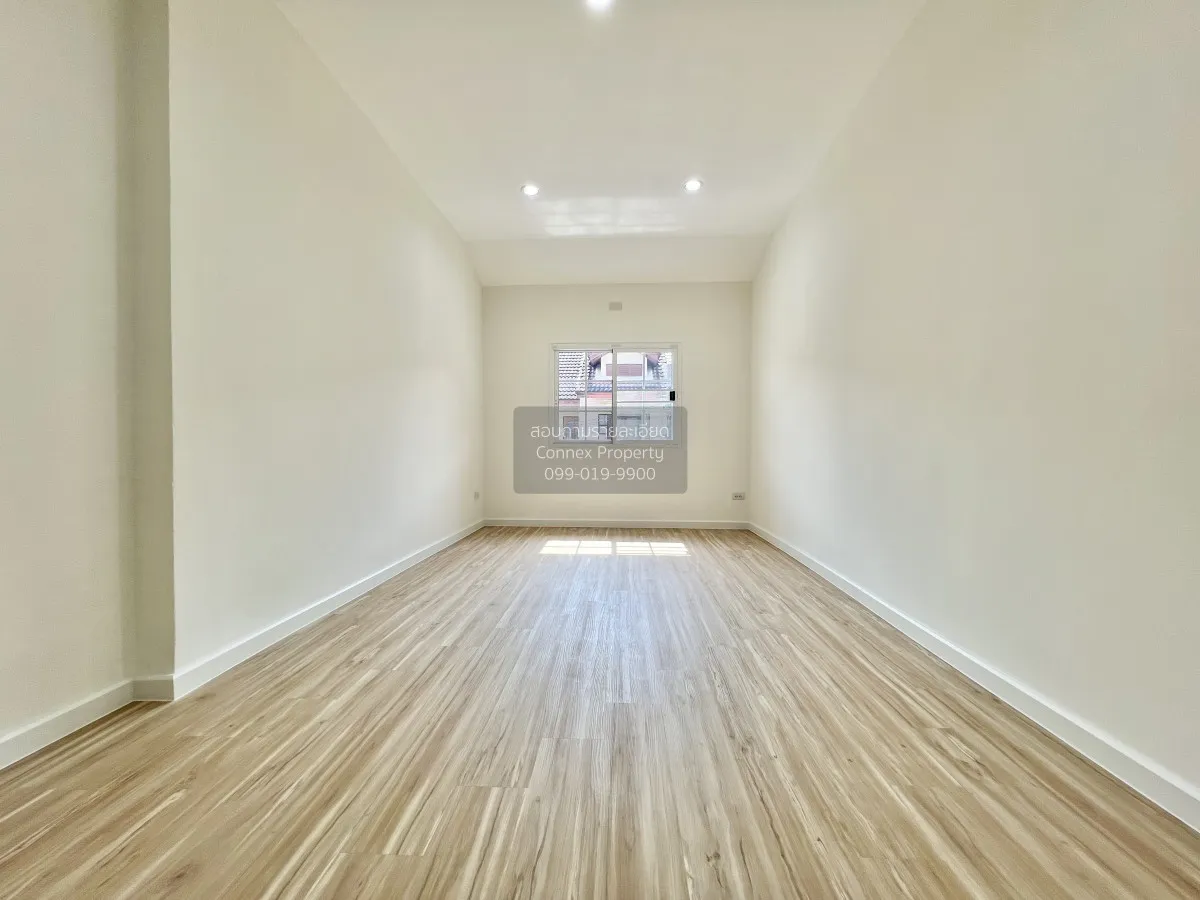 For Sale Townhome ,Soi Nuanchan 56 Yaek 7 , newly renovated , Nua