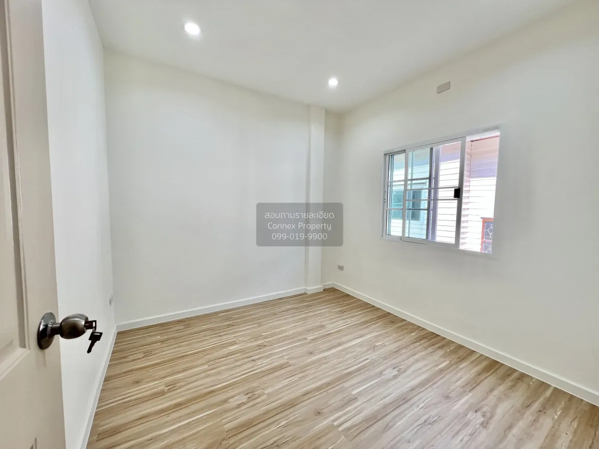 For Sale Townhome ,Soi Nuanchan 56 Yaek 7 , newly renovated , Nua